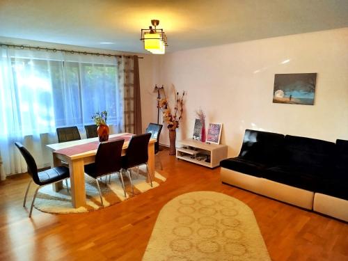 Posezení v ubytování Boutique Casa Galbena