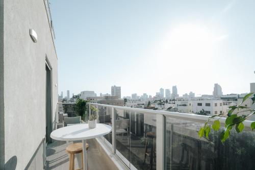 Μπαλκόνι ή βεράντα στο JL Gordon Residence - With shelter