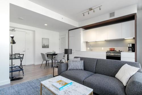 صورة لـ Rincon Hill 1BR w Gym Sauna nr SVB FB SFO-207 في سان فرانسيسكو