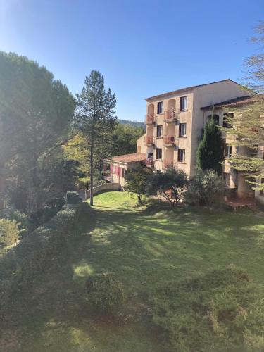 Joli Studio Gréoux Les Bains