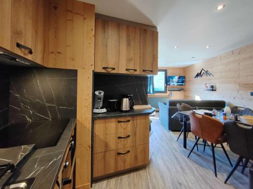 Appart cosy 6 pers. skis aux pieds, balcon, 2 ch. à Val Thorens