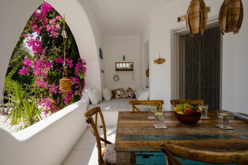 Φωτογραφία από το άλμπουμ του Albion, Cosy Two Storey Apartment, Stelida Naxos στον Άγιο Προκόπιο