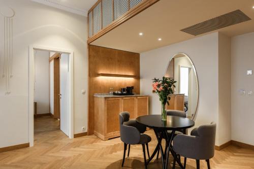 Kuchyň nebo kuchyňský kout v ubytování Grand Hotel Union Eurostars