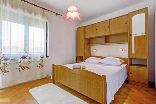 Gallery image of Apartments Nino in Seget Vranjica