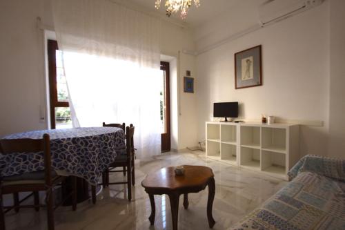 Graziano Holiday House