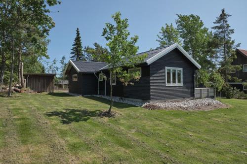 Κήπος έξω από το Awesome Home In Ebeltoft With 2 Bedrooms And Internet