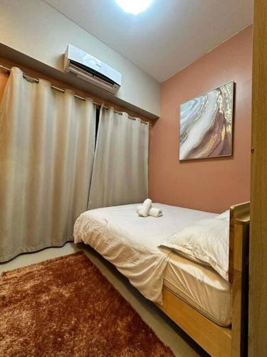 Cozy orange room at shore