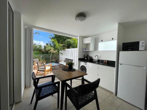 Cuina o zona de cuina de Studio Friend's Orient bay