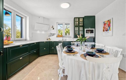 Awesome Home In Vodice