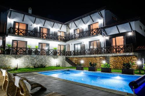 Einstein House & Spa