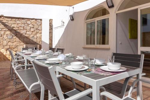 Villa James Heart of Village Ocean Views Pool