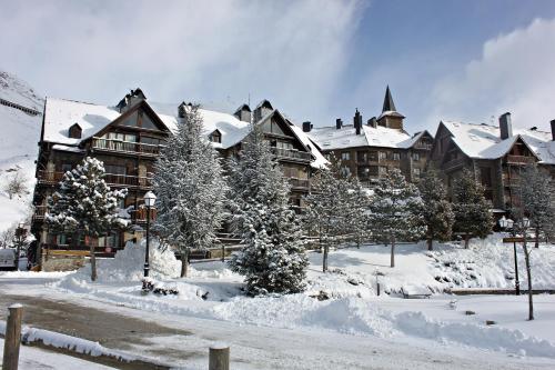 Baqueira Apartamentos Cota 1700 a pie de pistas