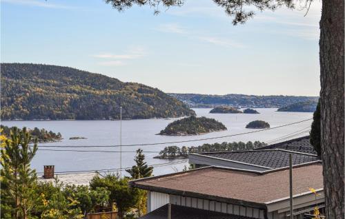 Gambar di galeri bagi Beautiful Home In Åros With Kitchen di Fagerstrand