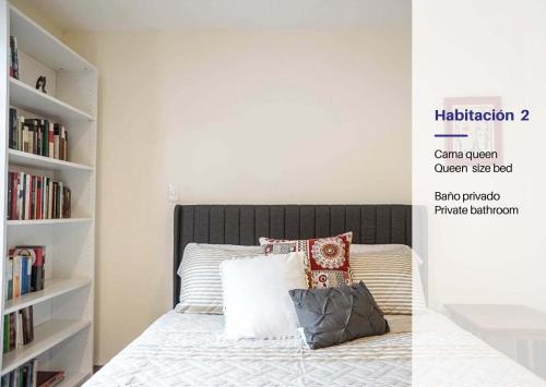 Ένα ή περισσότερα κρεβάτια σε δωμάτιο στο Elegant Condo in the Heart of Morelia