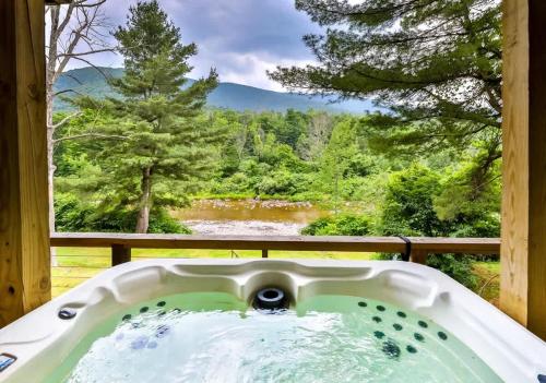 Φωτογραφία από το άλμπουμ του Charming Home with Majestic View σε Hunter