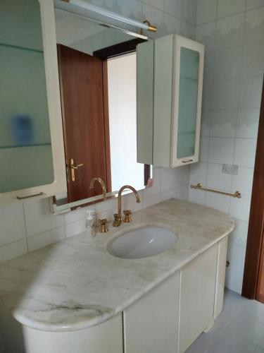 Ένα μπάνιο στο B&B Sig ra Minù