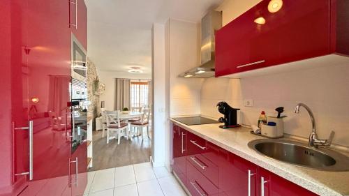 MarketHome Bouganvillas 2