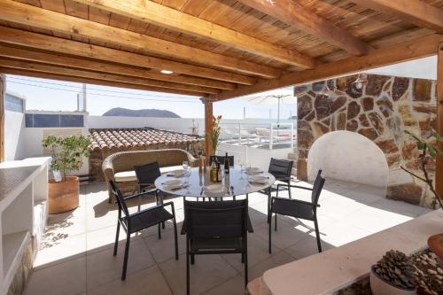 Χώρος καθιστικού στο Villa Salome with private heated pool