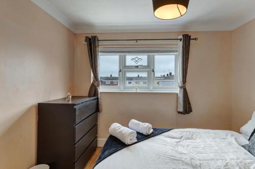 Voodi või voodid majutusasutuse 3-Bed House Sleeps 6 Free Parking Wifi toas