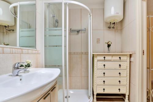 Ένα μπάνιο στο Costa Adeje Las Flores Bungalow