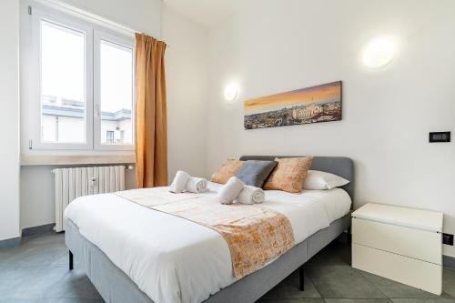 Citylife View and 10 Minutes by Walk Modern Apartment