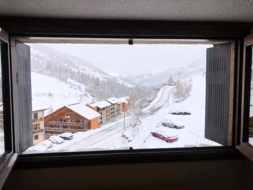 Résidence Colchiques - Studio 4 couchages vue sur la montagne Vars St Marie MAE-9861