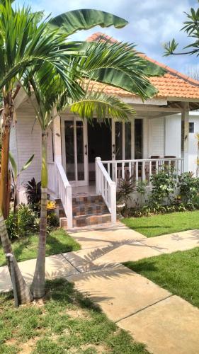 Zahrada ubytování Lebaoh Nusa Cottage