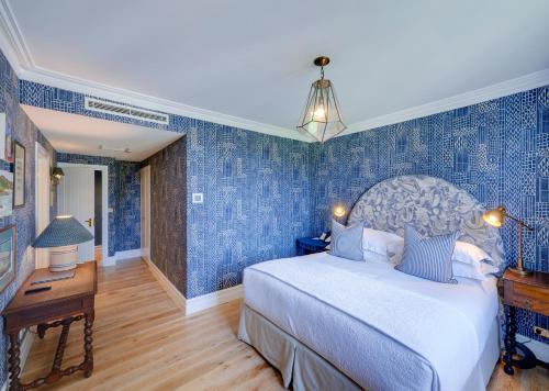 Postel nebo postele na pokoji v ubytování Halcyon House