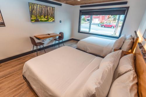 Gallery image of Waterfront on Glacier in Juneau