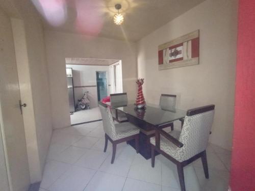 Una televisión o centro de entretenimiento en Residencial Roseleia