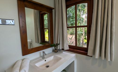 Ένα μπάνιο στο Sobaya Bungalow