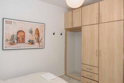 Giường trong phòng chung tại Bechan Homes