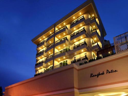Bangunan di mana terletaknya aparthotel ini
