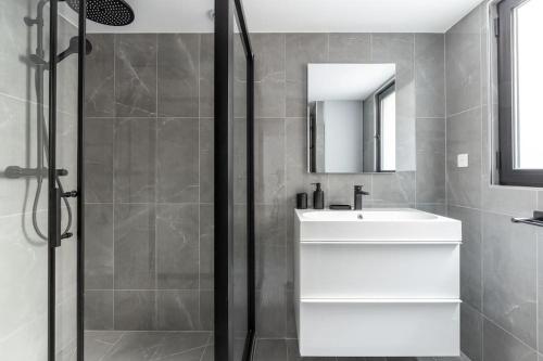 Invalides Palais Bourbon Luxueux Appartement 4P