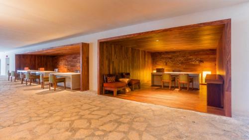 Presidente InterContinental Cozumel Resort & Spa by IHG — Property building