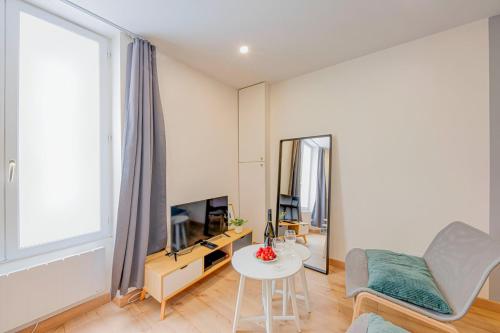 388 Suite Trousseau - Superbe Appartement à Paris