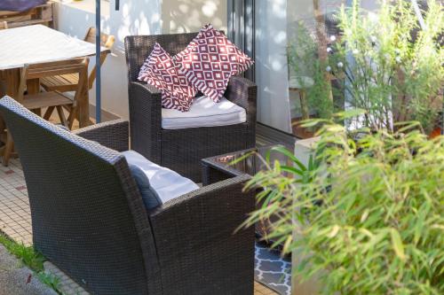 Κήπος έξω από το Superbe Duplex en centre ville
