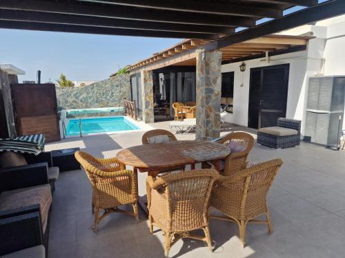 Villa Martha casa principal anexa