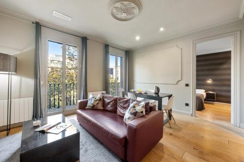 2168 - AB Casa Saltor