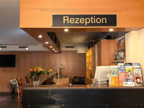 Ο χώρος του λόμπι ή της ρεσεψιόν στο Boulevard Hotel Altstadt Schwerin