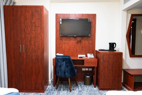 Μια τηλεόραση ή/και κέντρο ψυχαγωγίας στο ديار المروة