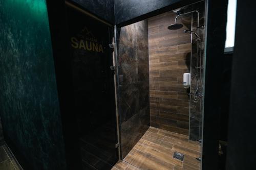 Top Zlatar Apartmaniにあるバスルーム