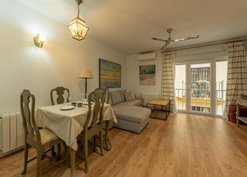 Wide with beautiful kitchen 2Bd 3Bth -Arenal photo 5