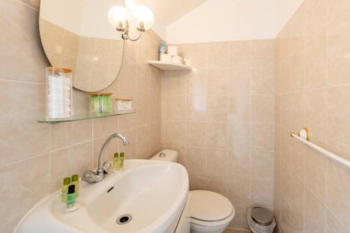 Heart of Saint-Germain only 3 minutes from the Amaizing Luxembourg Gardens