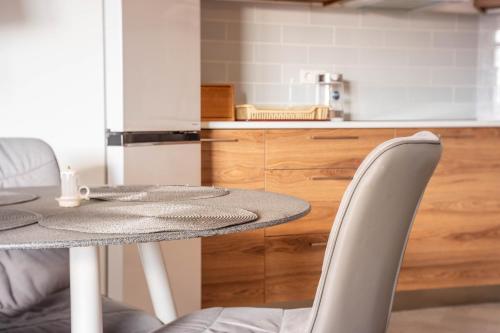 Cuisine ou kitchenette dans l'établissement 2-room apartment New Gudauri Loft 1