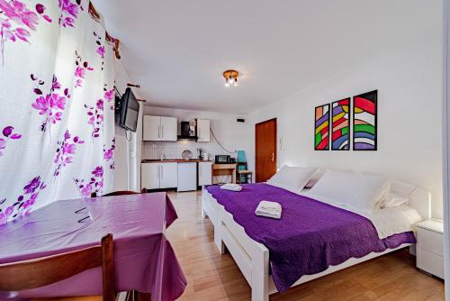 Posteľ alebo postele v izbe v ubytovaní Apartments Barcot