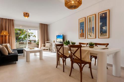 2 bedroom apartment in Medina Garden