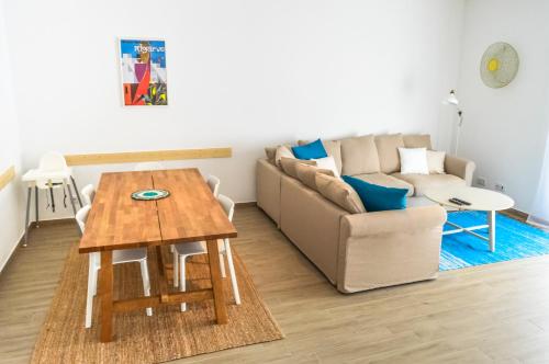 Casa Maia- Spacious apartment with outdoor terraces
