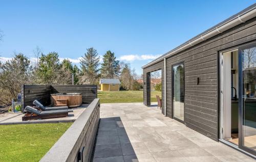 Tòa nhà nơi nhà nghỉ dưỡng tọa lạc