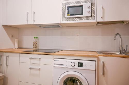 For You Rentals Moderno y Acogedor Apartamento Temporal ARG240D